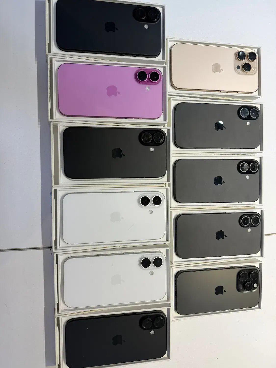 ایفون ۱۶ نرمال|موبایل|تهران, استاد معین|دیوار