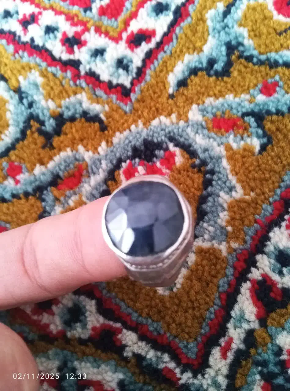 انگشتر با سنگ یاقوت معدنی طبیعی|جواهرات|چگنی, |دیوار