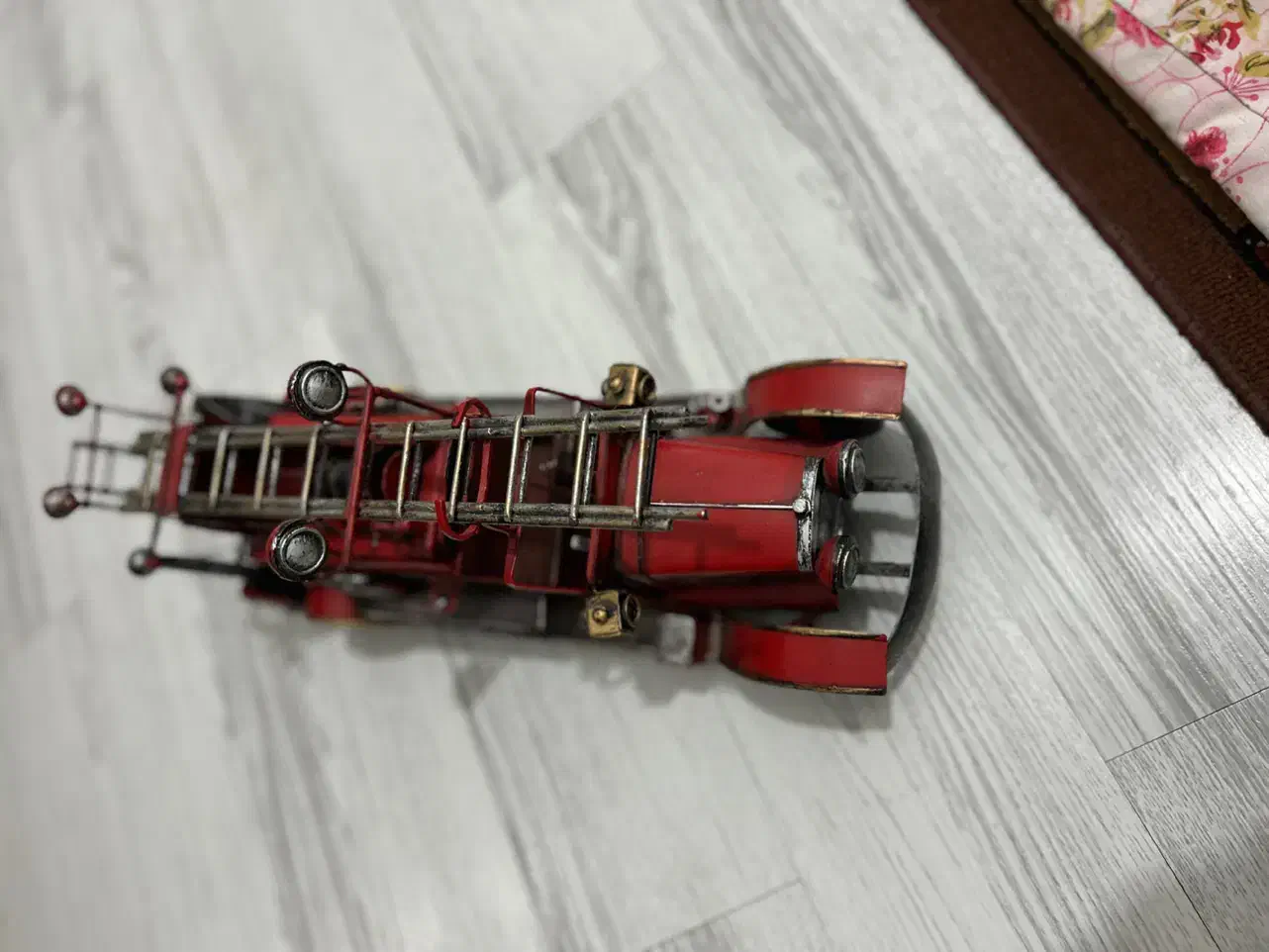 ماشین فلزی دست ساز|کلکسیون اشیاء عتیقه|اصفهان, خواجو|دیوار