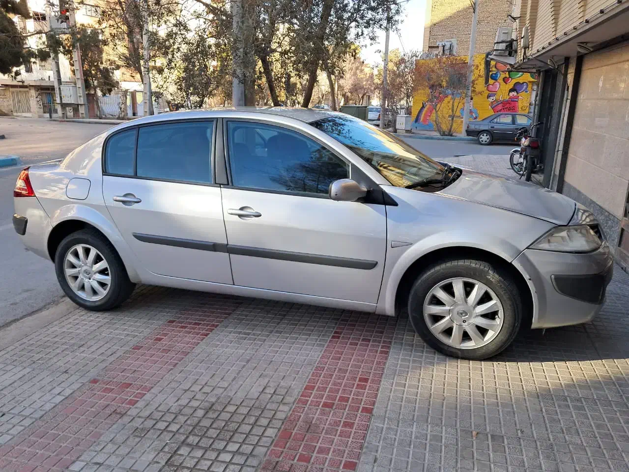 مگان|خودرو سواری و وانت|اصفهان, باغ زرشک|دیوار