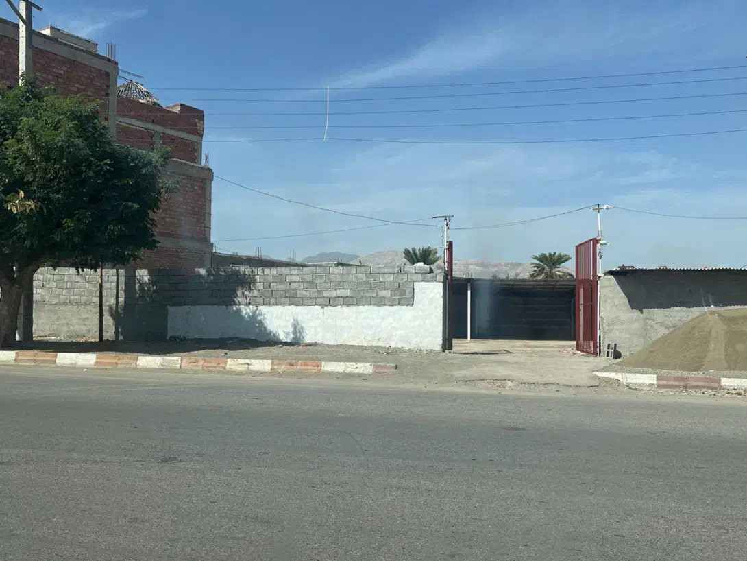 ملک تجاری در مرکز شهر کهنوج اجاره داده میشود.|اجارهٔ مغازه و غرفه|کهنوج, |دیوار