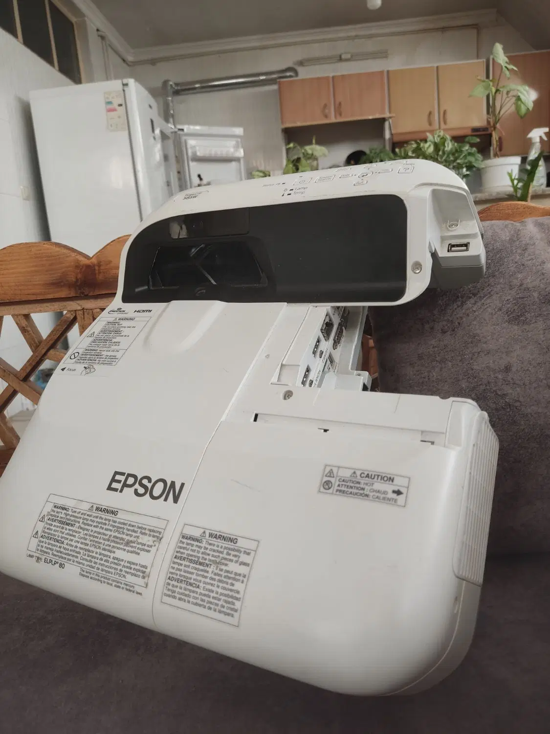 Epson 585w|تلویزیون و پروژکتور|یزد, |دیوار