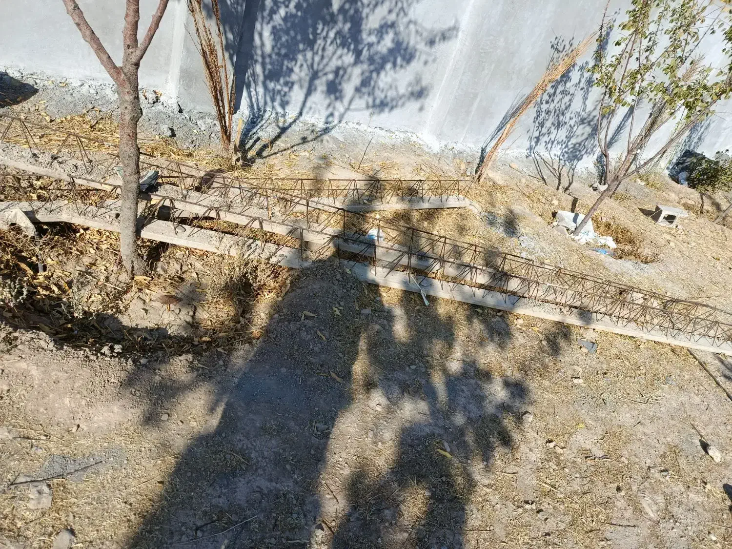 تیرچه|مصالح و تجهیزات ساختمان|سیاخ دارنگون, |دیوار