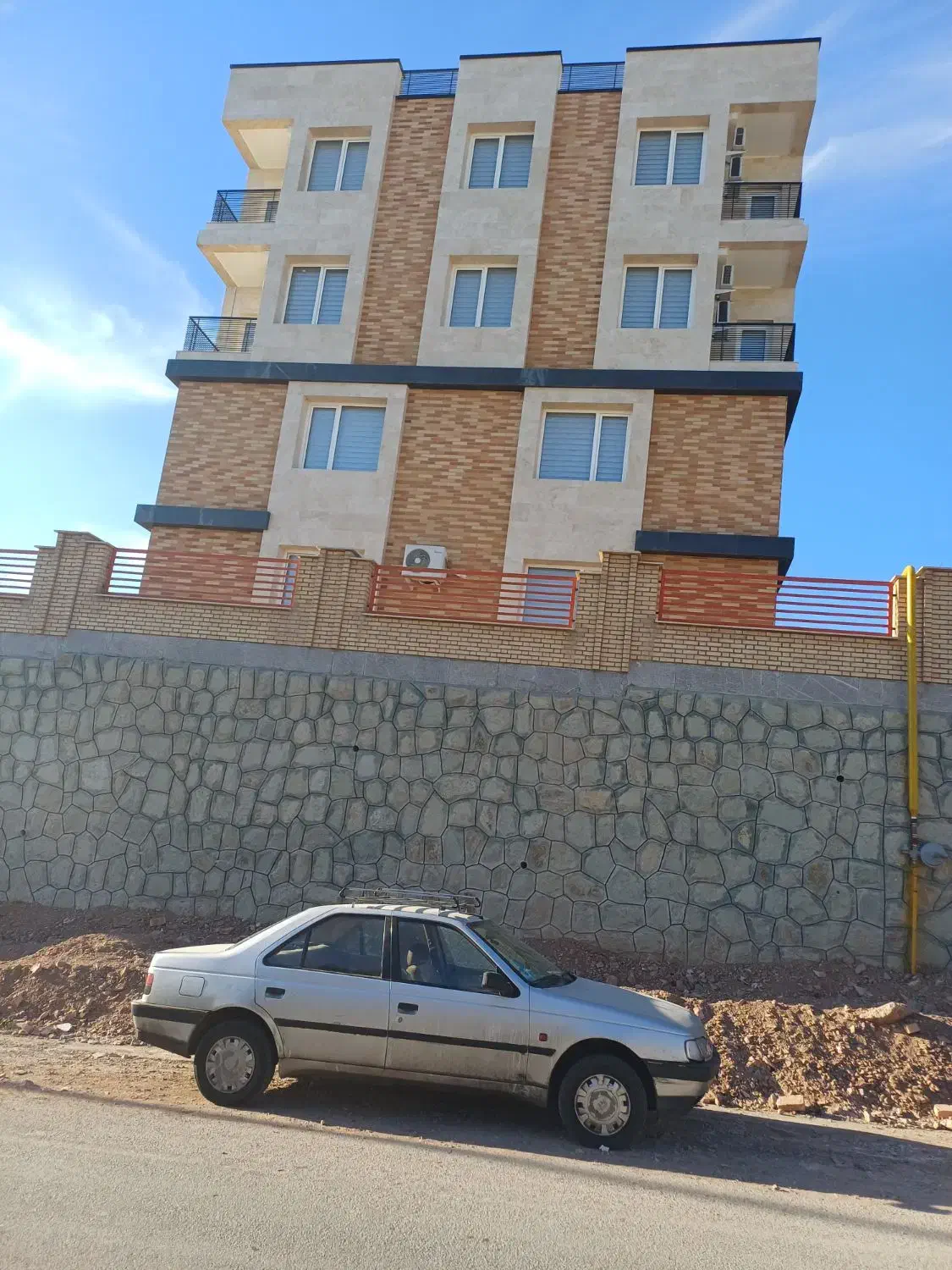 پیمانکاری عزتی|خدمات پیشه و مهارت|کرج, فاز ۴ مهرشهر|دیوار