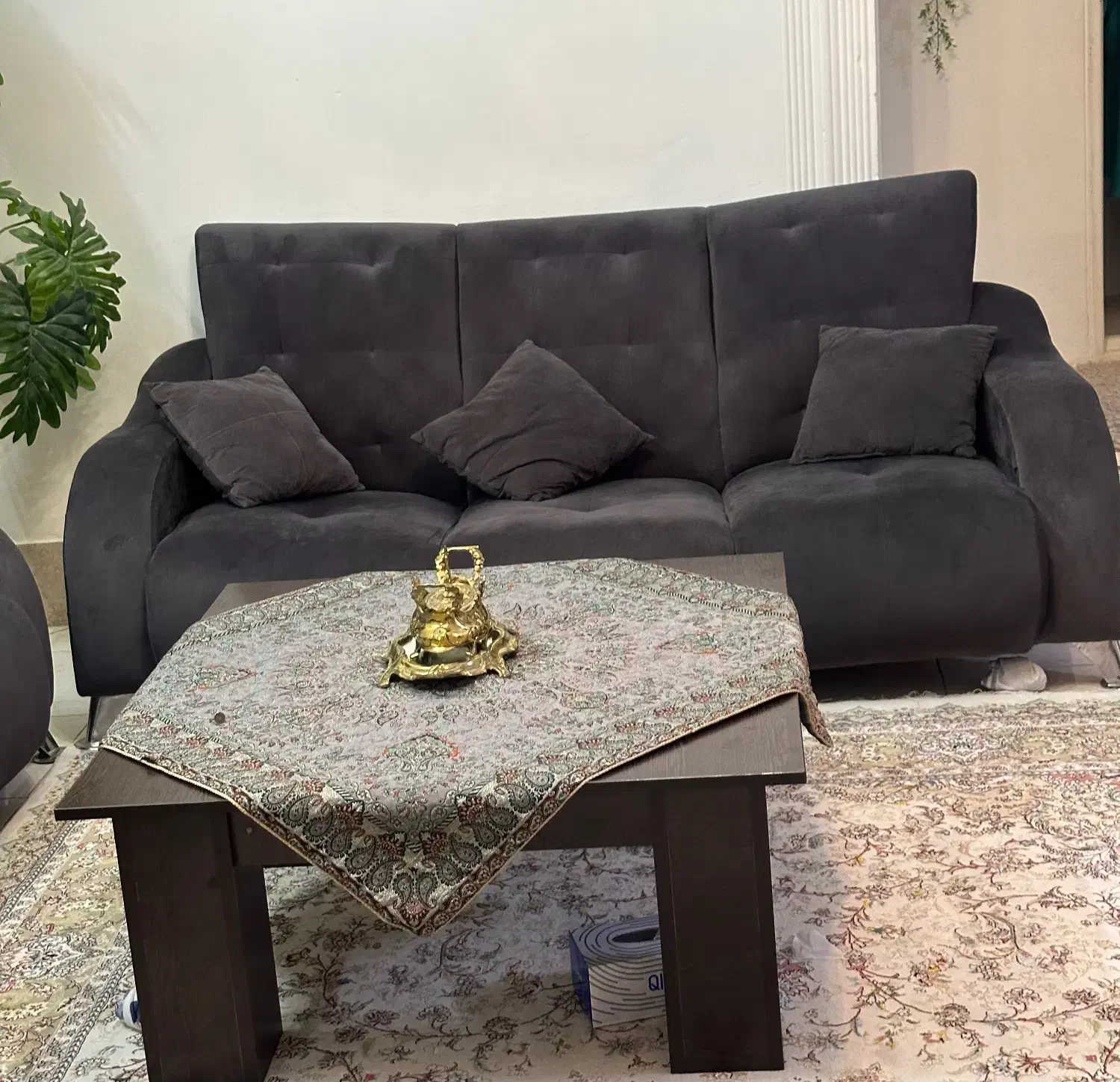 ست مبل میزنهارخوری ایینه کنسول ساعت بوفه و جاکفشی|مبلمان خانگی و میز عسلی|تاکستان, |دیوار