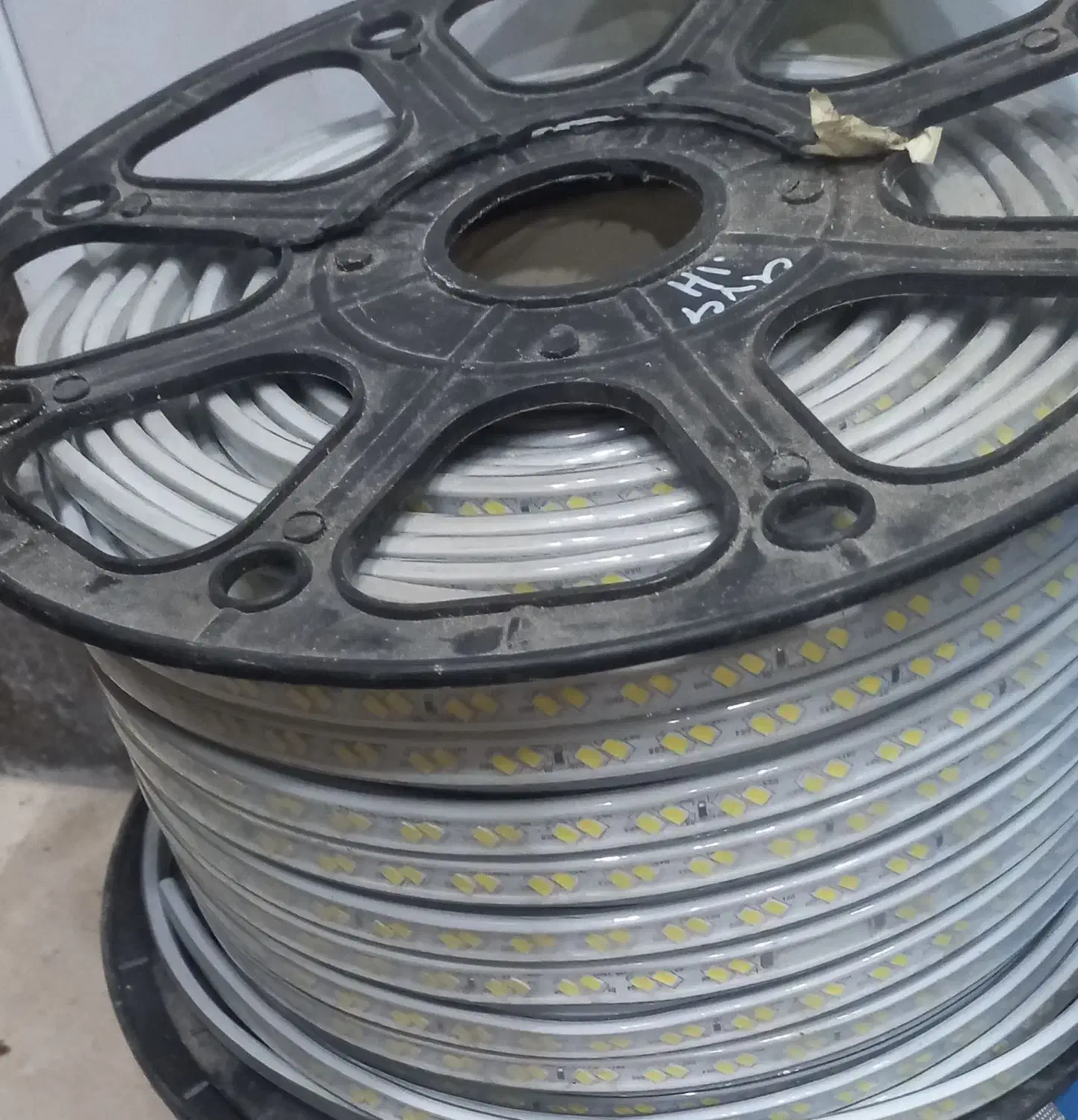 ریسه شلنگی کلاف کامل|لامپ و چراغ|نشتارود, |دیوار