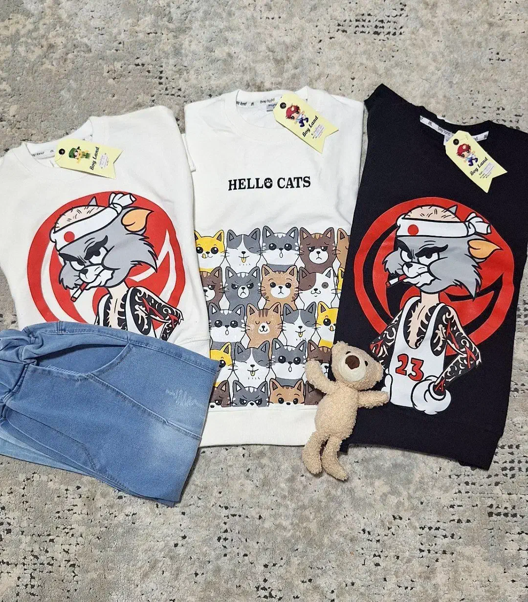 حراج حراج پوشاک بچه گانه مال دوسال قبل|کفش و لباس بچه|مشهد, عامل|دیوار