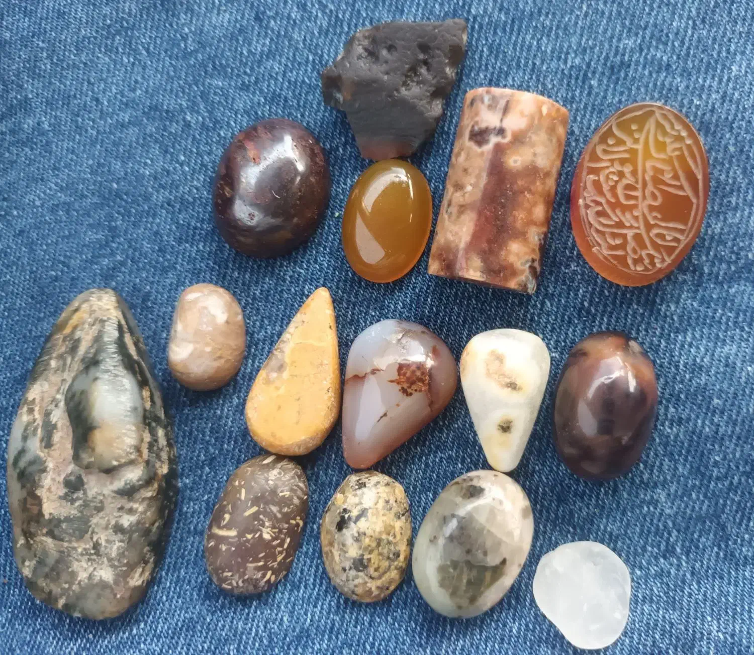 نگین عقیق.مهره ای تسبح قدیمی.کوارتز.یاقوت خام|جواهرات|بوشهر, |دیوار