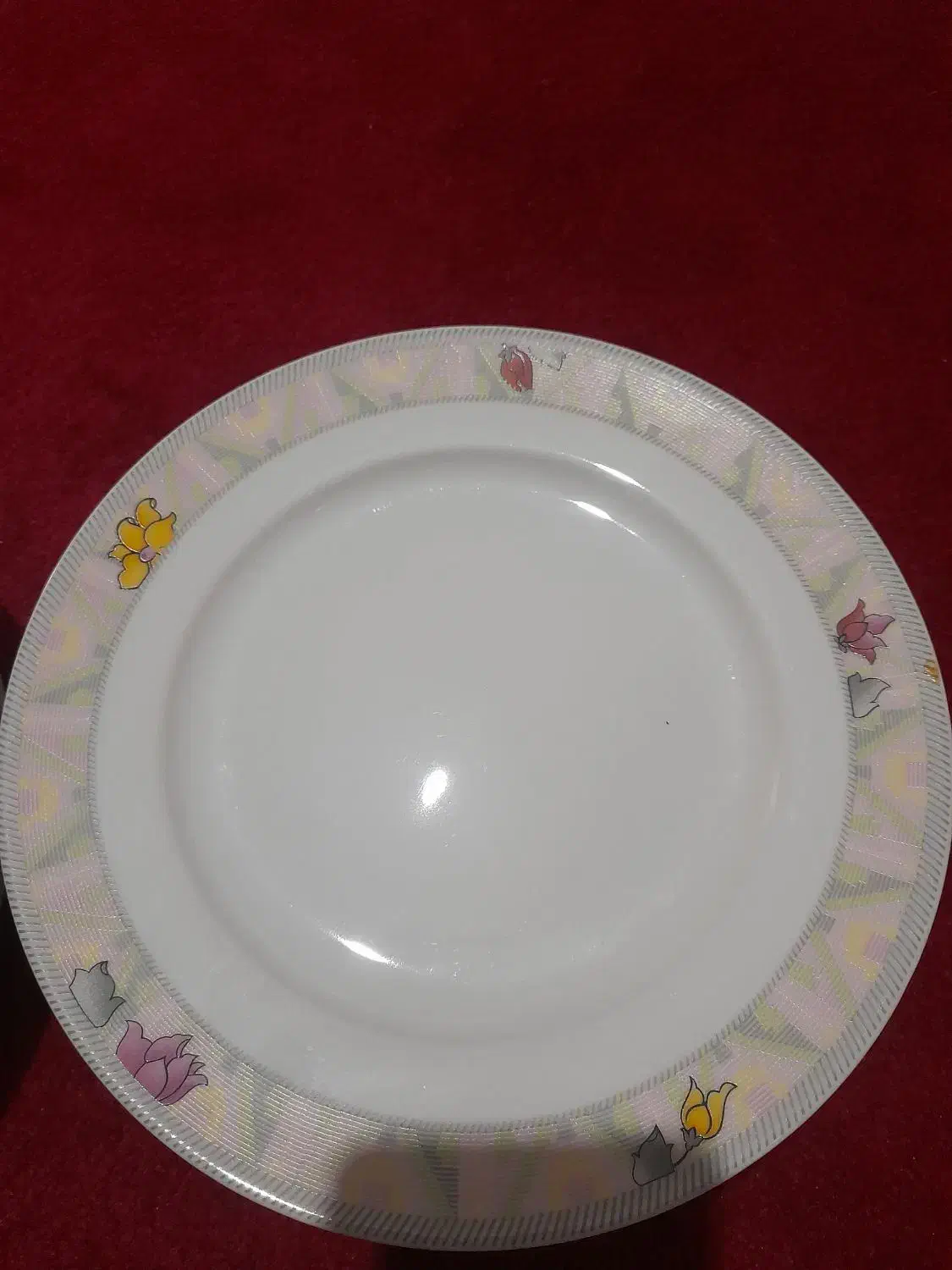 بشقاب چینی|ظروف سرو و پذیرایی|اراک, |دیوار