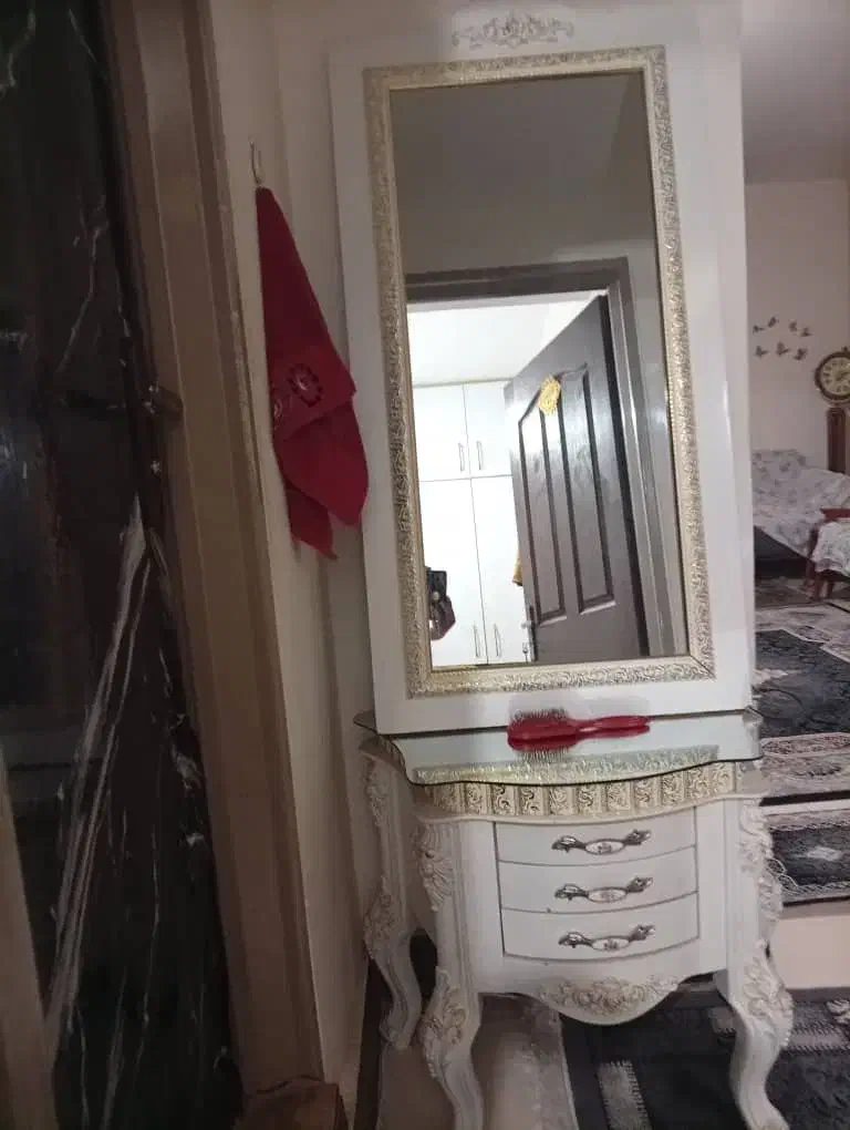 آینه کنسول|بوفه، ویترین، کنسول|پیشوا, |دیوار