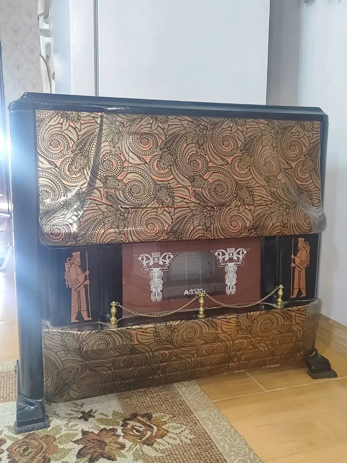 بخاری شومینه ای در حد نو|بخاری، هیتر، شومینه|بندر انزلی, کوی بهار|دیوار