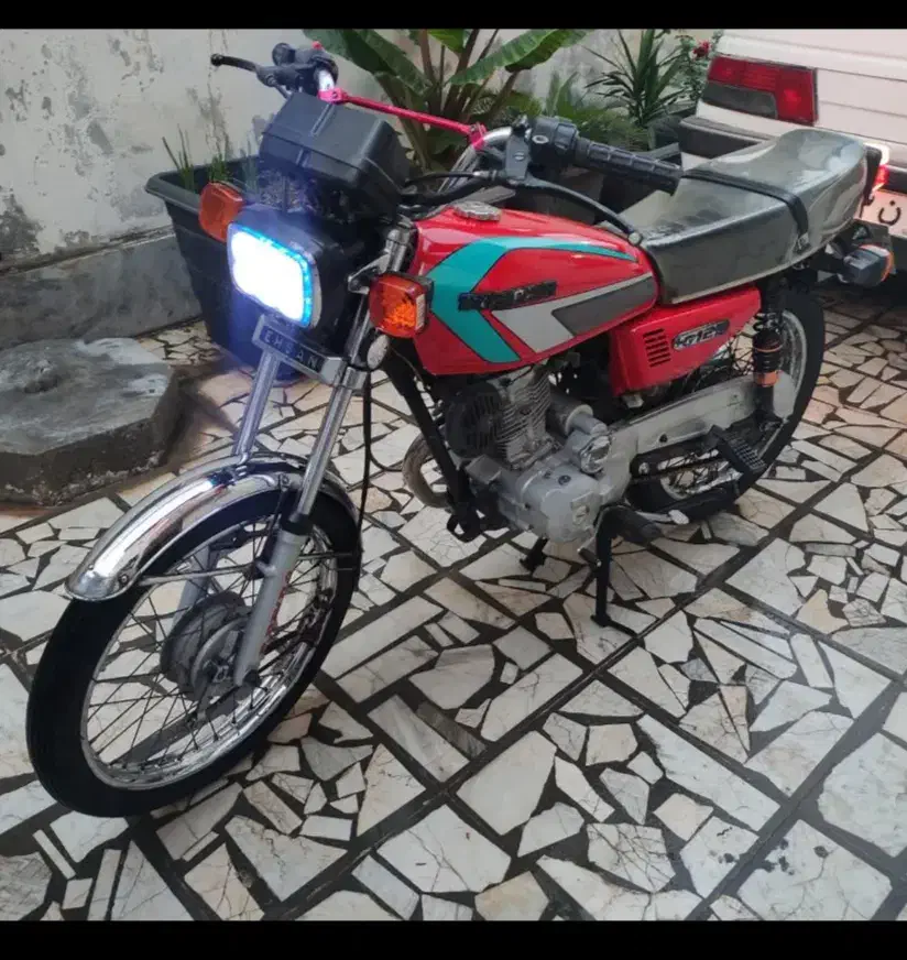 موتور هوندا سیکلت ۱۲۵|موتورسیکلت|قائمشهر, |دیوار