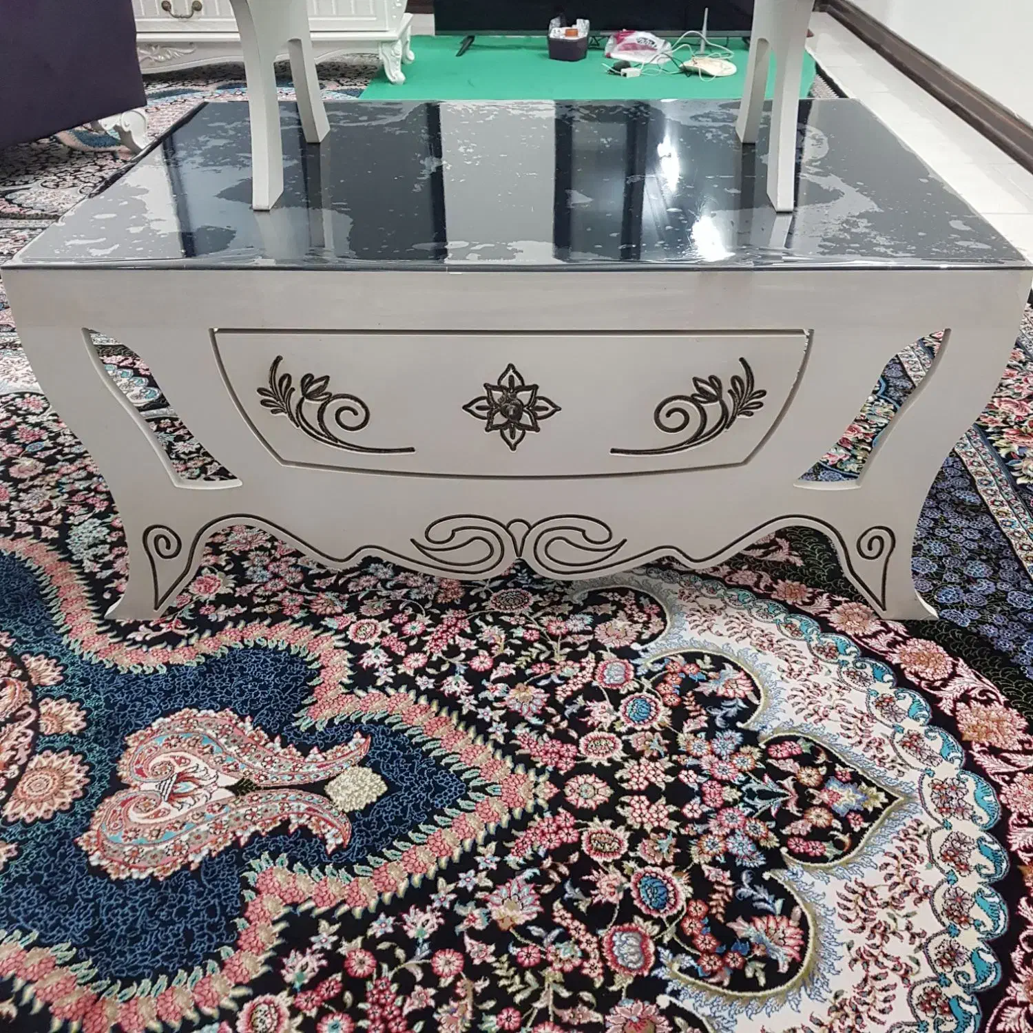 میز جلو مبلی با دوتا عسلی بدون خط خش در حد نو|مبلمان خانگی و میز عسلی|کاشان, فاز ۲ ناجی آباد|دیوار