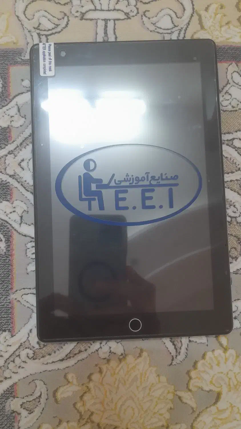 تبلت نو روشن نشده برچشب روش کنده نشده نونو|تبلت|قم, زنبیل آباد|دیوار