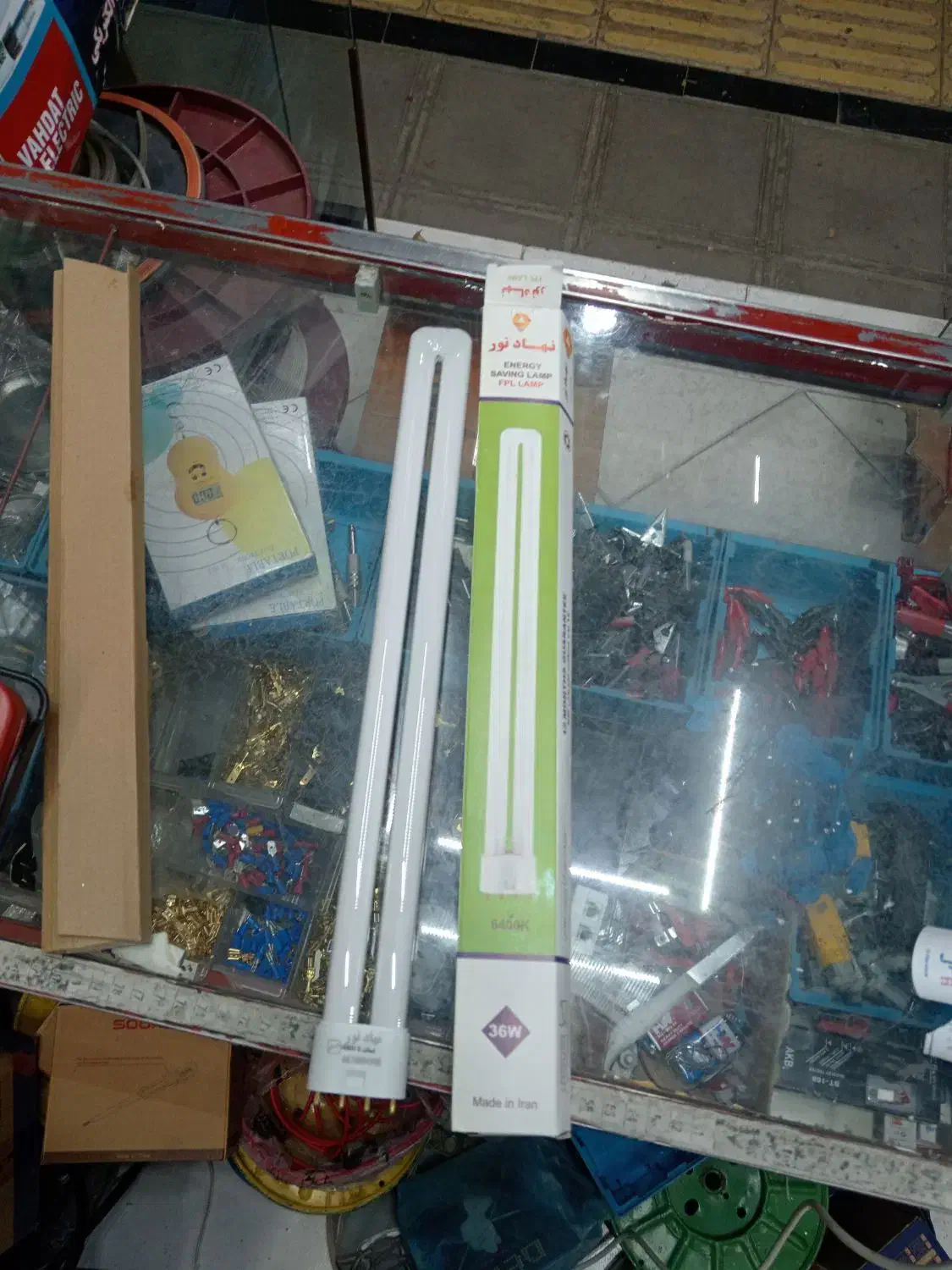 لامپ اف بی ال موجوداست|لامپ و چراغ|بیرجند, |دیوار