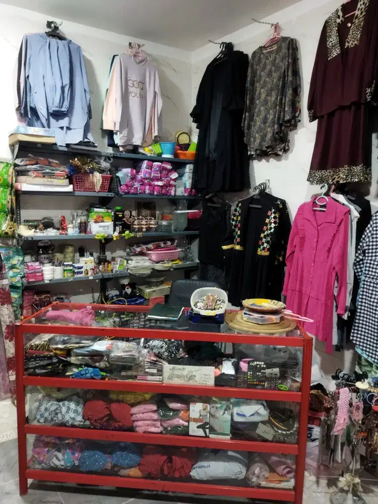 حراجی لاریسا|لباس|تهران, قصر فیروزه ۲|دیوار