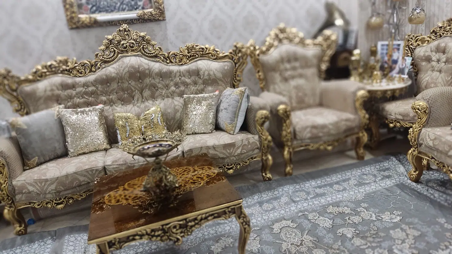 مبل سلطنتی ۹ نفره تمام چوب بدون میز|مبلمان خانگی و میز عسلی|تهران, شهرک ولیعصر شمالی|دیوار