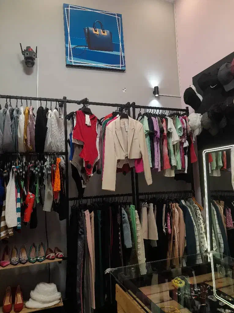 دکور بوتیک فروشی|فروشگاه و مغازه|پرند, فاز ۴|دیوار