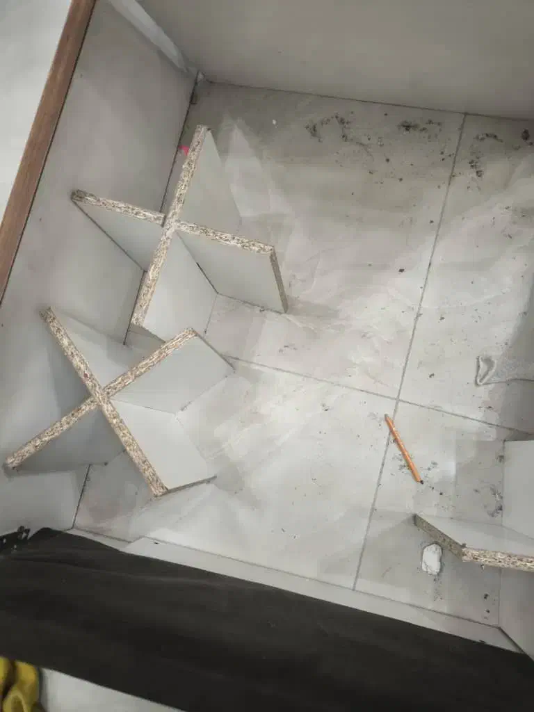 تخت خواب یک نفره|تخت و سرویس خواب|فولادشهر, C1|دیوار