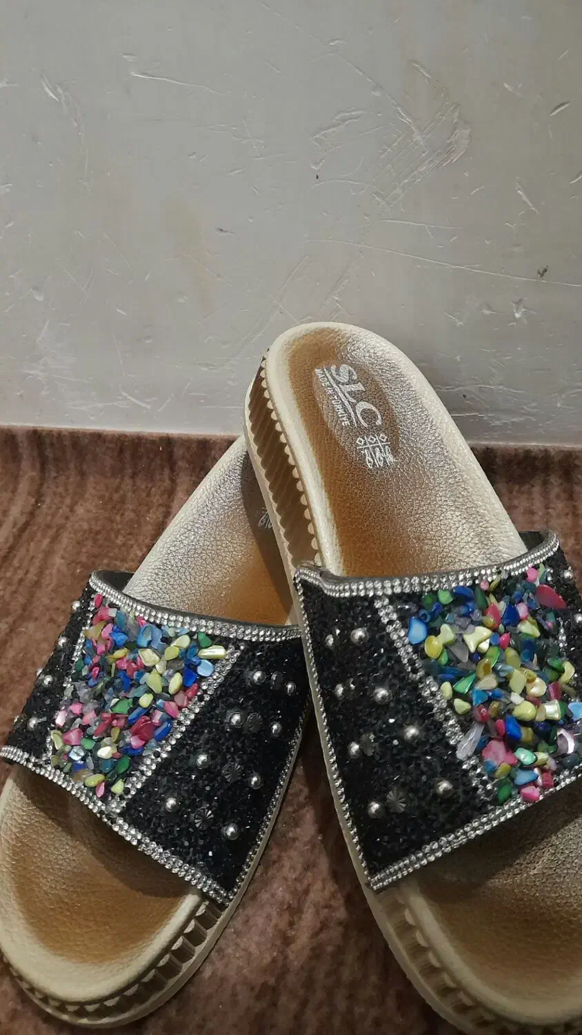 دمپایی همکف. جنس ترکیه.|کیف، کفش، کمربند|ارومیه, |دیوار