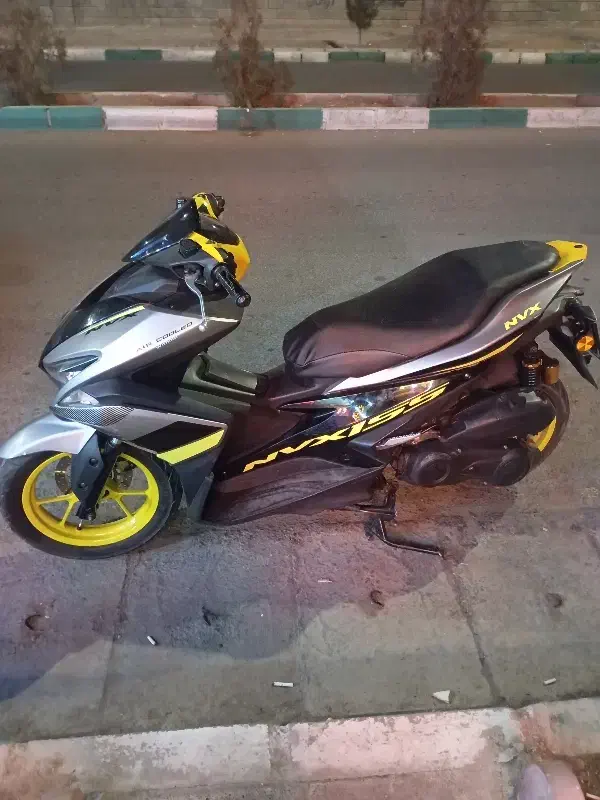 موتور ۱۵۰nvx|موتورسیکلت|پرند, فاز ۶|دیوار