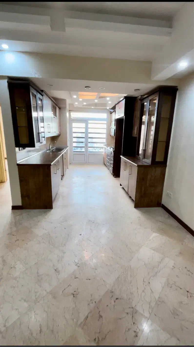 آپارتمان۱۱۰ متر/دو خواب/فول/خوش نقشه/قابل تبدیل