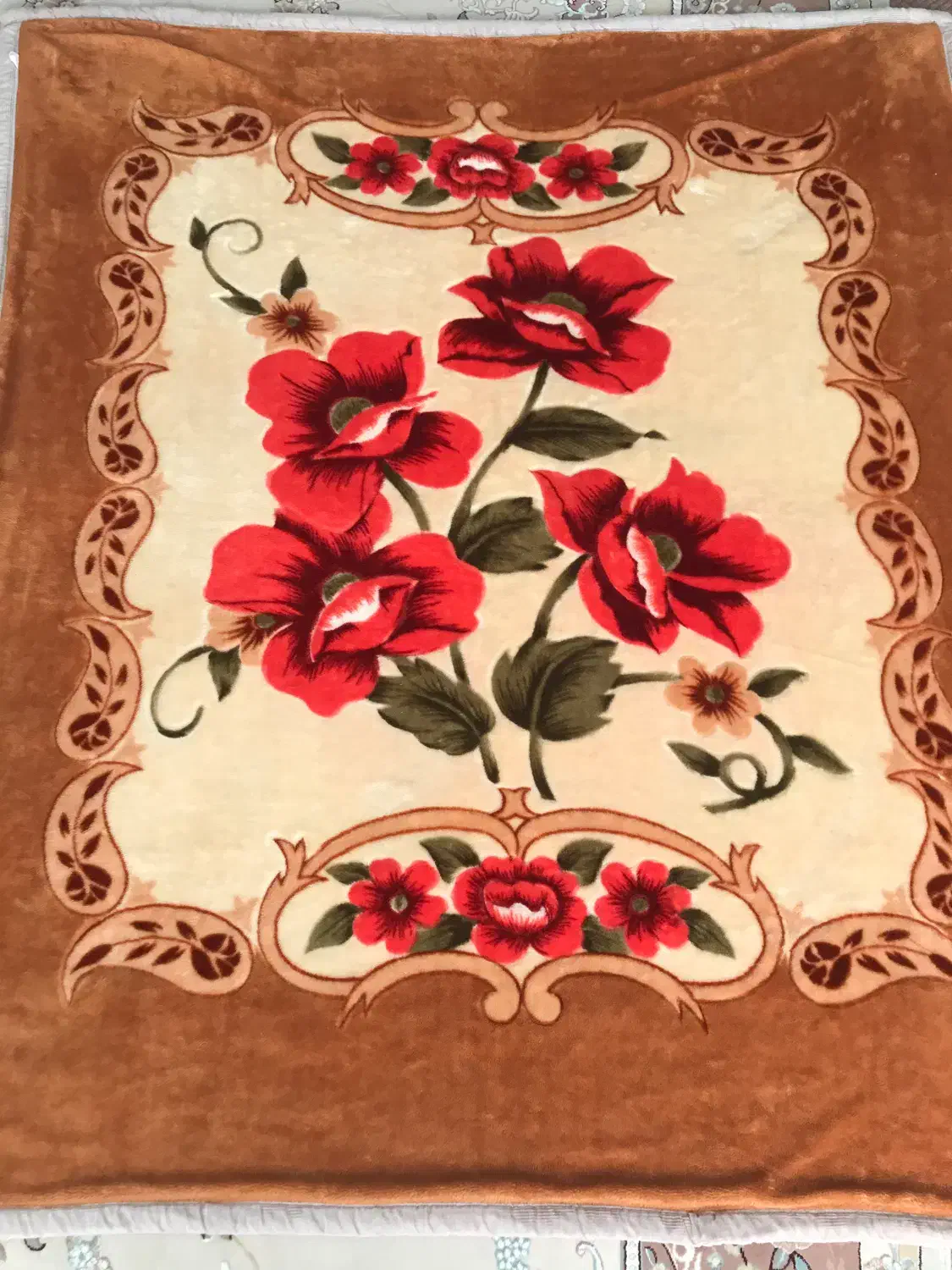 ۲عدد پتوی گلبافت دو نفره|رختخواب، بالش، پتو|ایلام, |دیوار