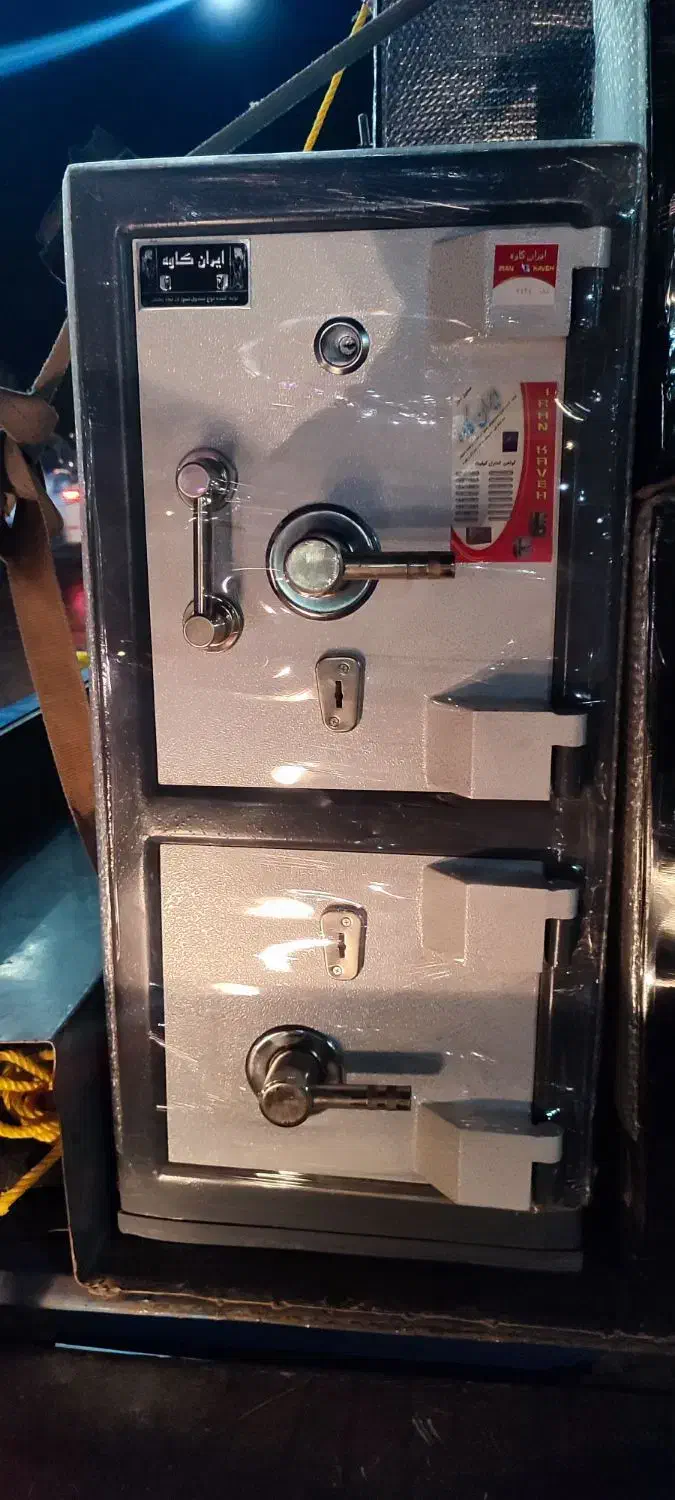 گاو صندوق ضد سرقت دو طبقه مناسب املاک خانه غیره..|ابزارآلات|میبد, |دیوار