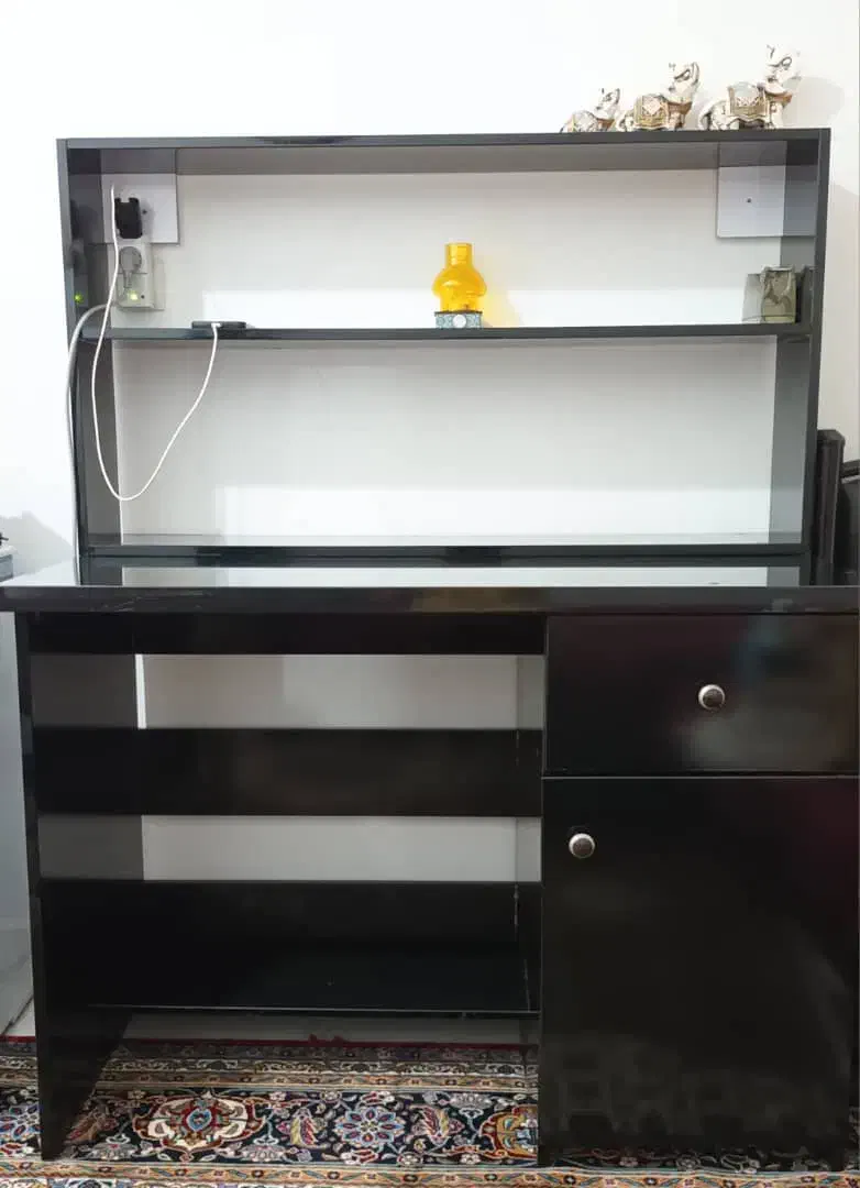 میز تحریر و کتابخانه|کتابخانه، شلف، قفسه‌های دیواری|شوش, |دیوار