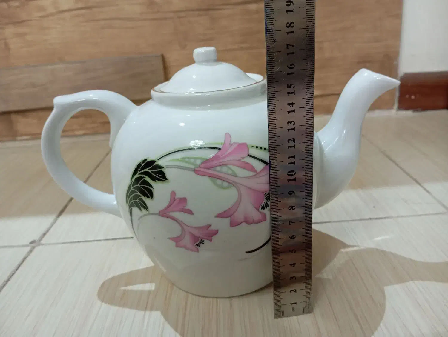 قوری چینی|قوری، کتری، قهوه‌ساز دستی|یزد, |دیوار