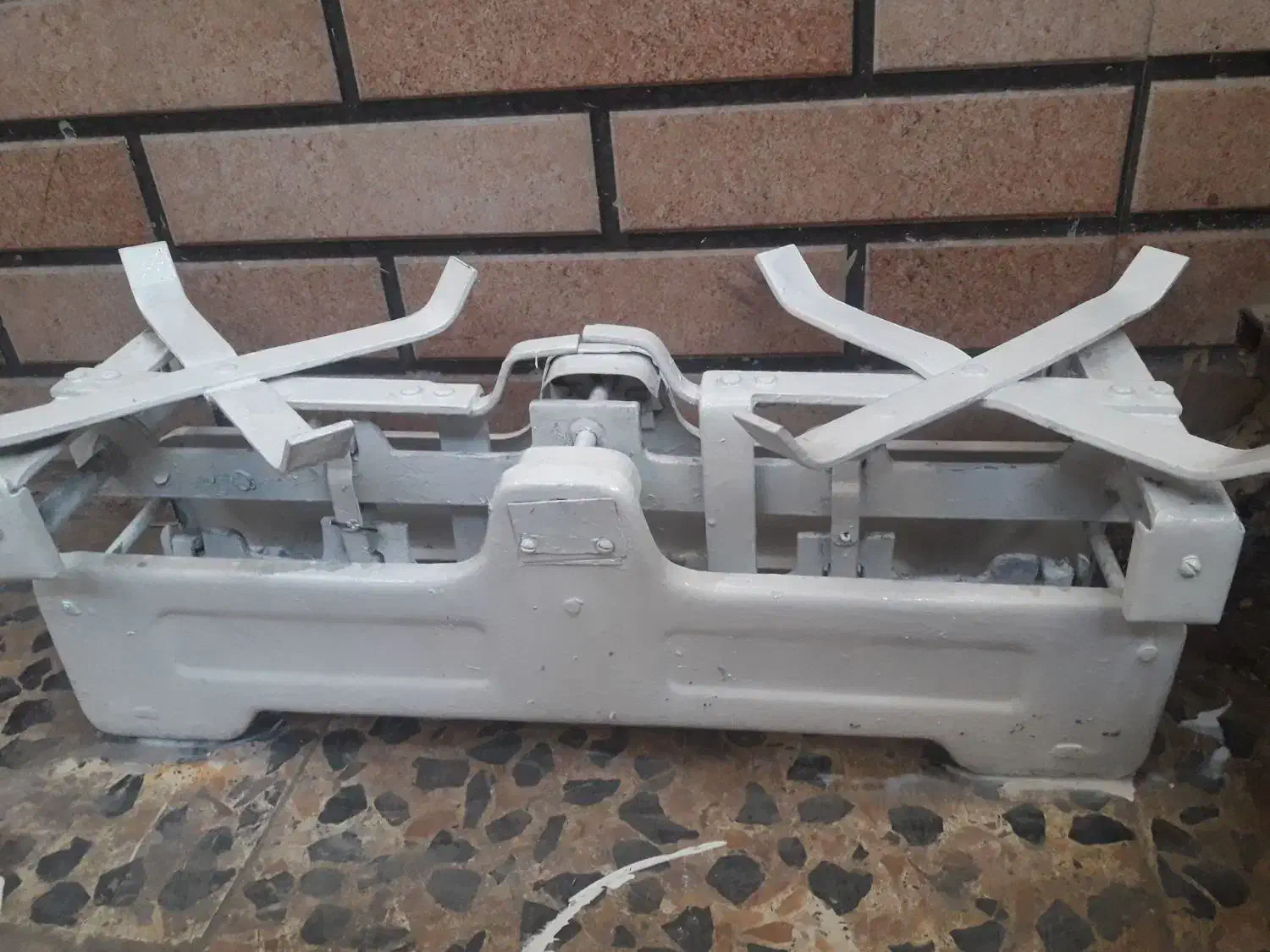 ترازو قدیمی|کلکسیون اشیاء عتیقه|دزفول, |دیوار