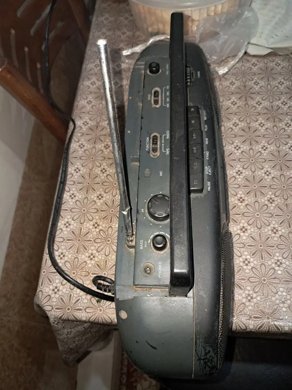 رادیو قدیمی|کلکسیون اشیاء عتیقه|گلستان (تهران), |دیوار