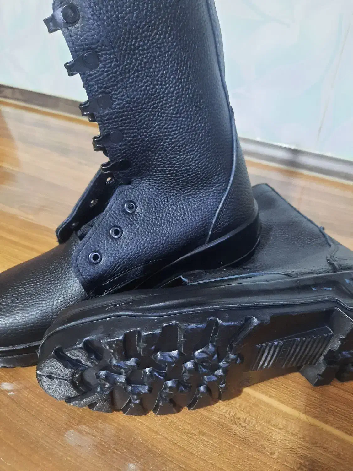 پوتین نظامی سایز ۴۲|کیف، کفش، کمربند|سلماس, |دیوار