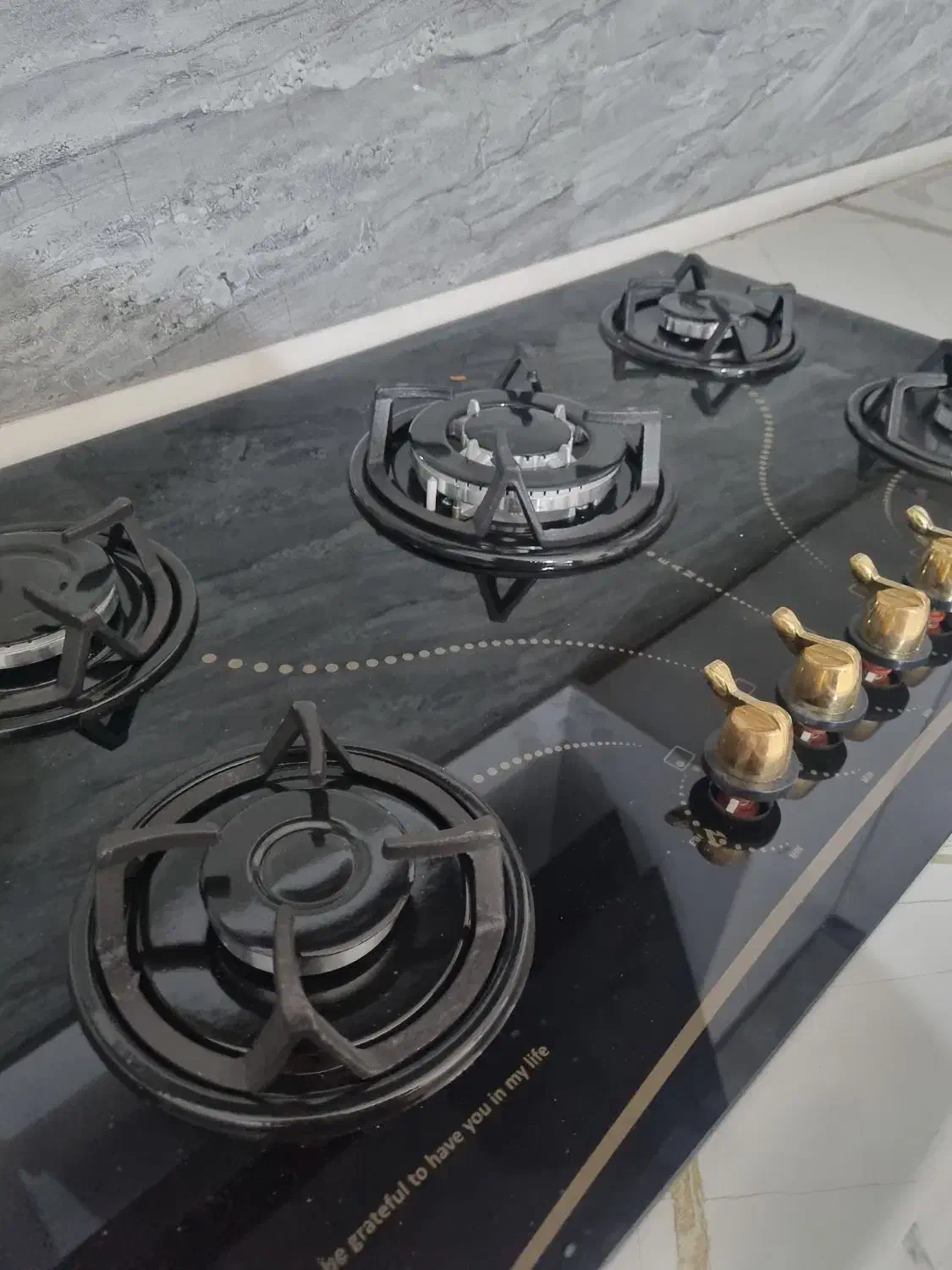 گاز صفحه‌ای پنج‌شعله شیشه‌ای|اجاق گاز و لوازم برقی پخت‌وپز|چالوس, |دیوار