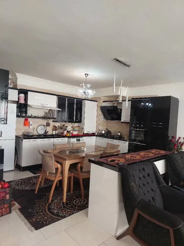 اپارتمان سه خوابه میدان بهارستان|فروش آپارتمان|صدرا-فارس, فاز ۱|دیوار