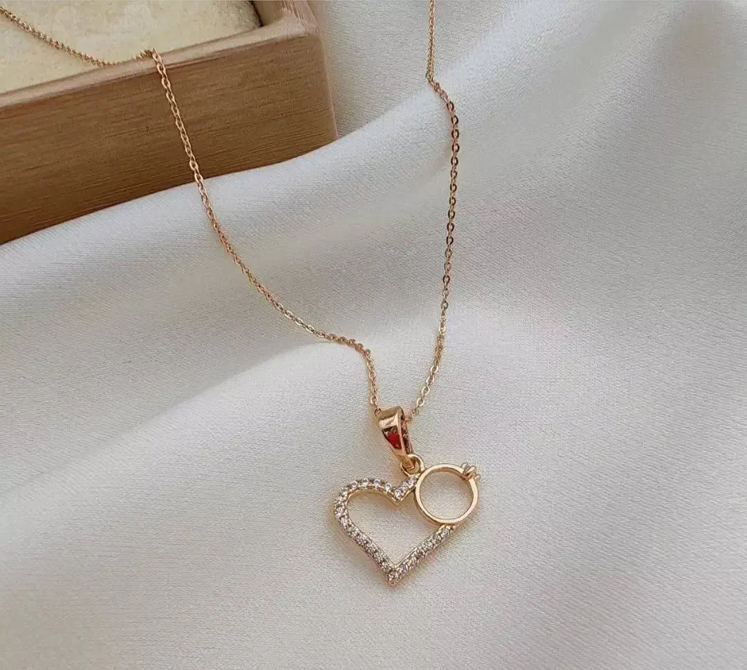 گردنبند رنگ ثابت|بدلیجات|قم, زنبیل آباد|دیوار