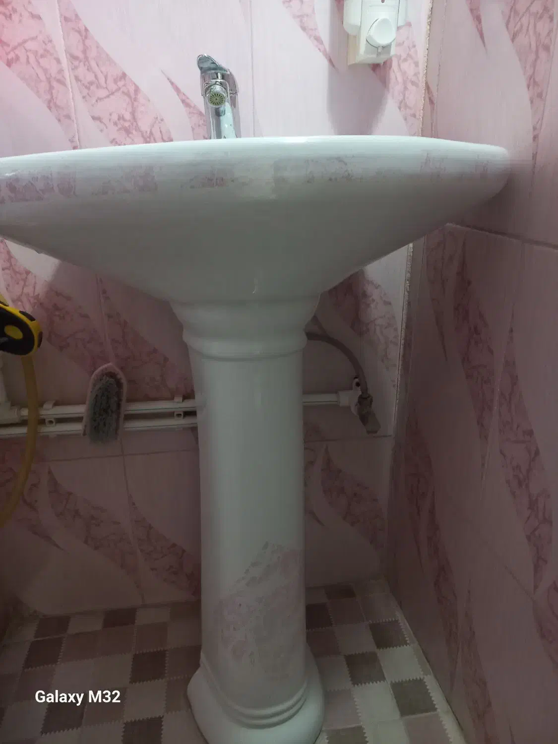 روشویی سالم|لوازم سرویس بهداشتی|سنندج, |دیوار