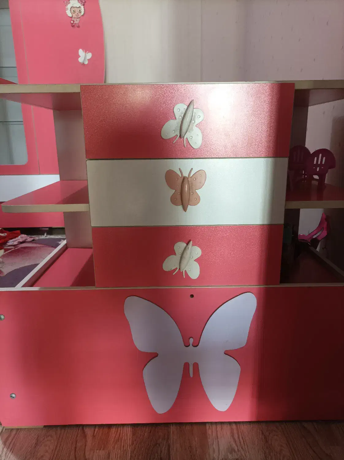 تخت خواب کودک و نوجوان|تخت و صندلی بچه|اسلام‌شهر, باغ فیض|دیوار