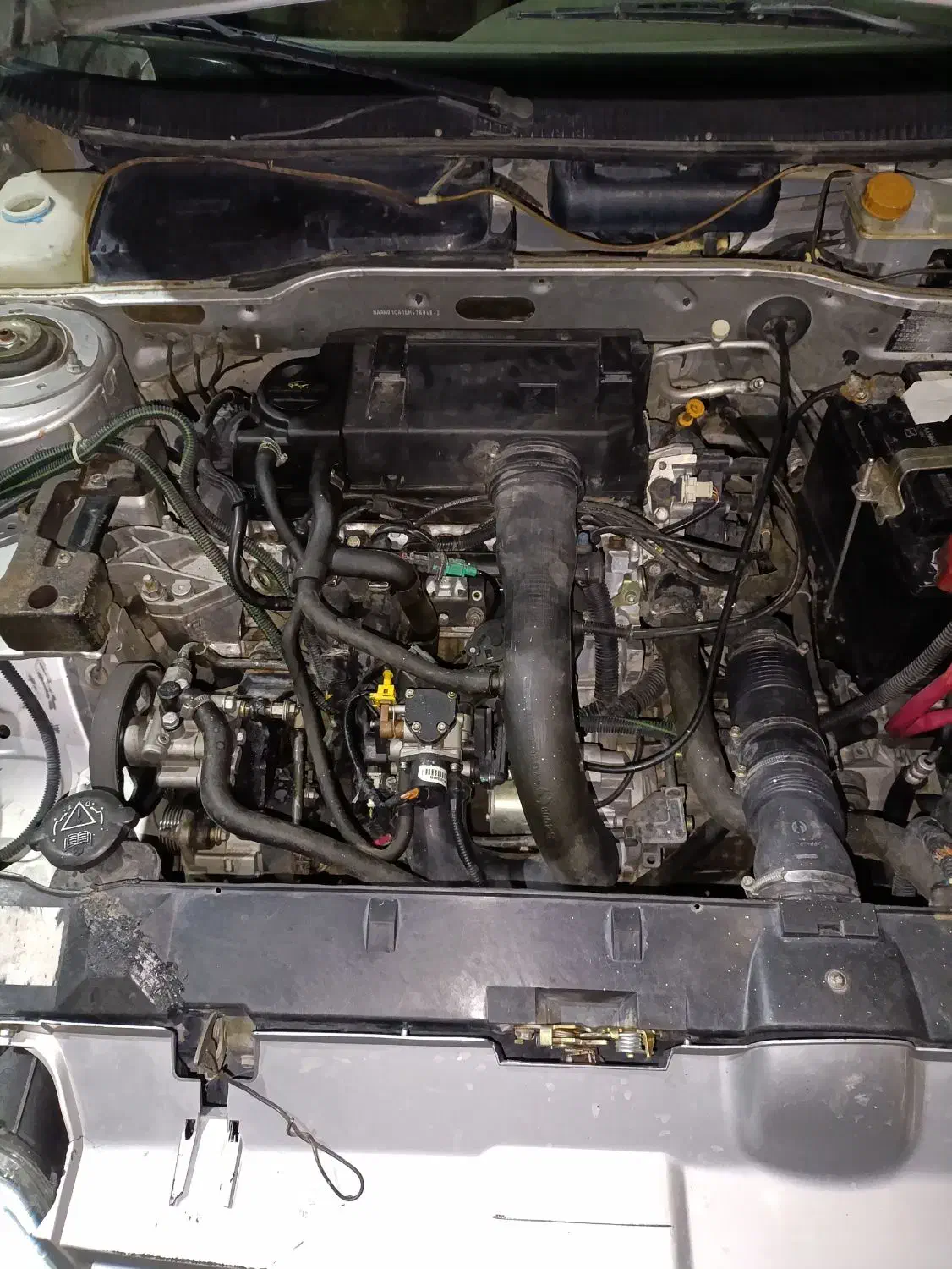 پژو مدل ۹۳داشپرد قدیم موتور گیربکس به شرط سالم|خودرو سواری و وانت|بمپور, |دیوار