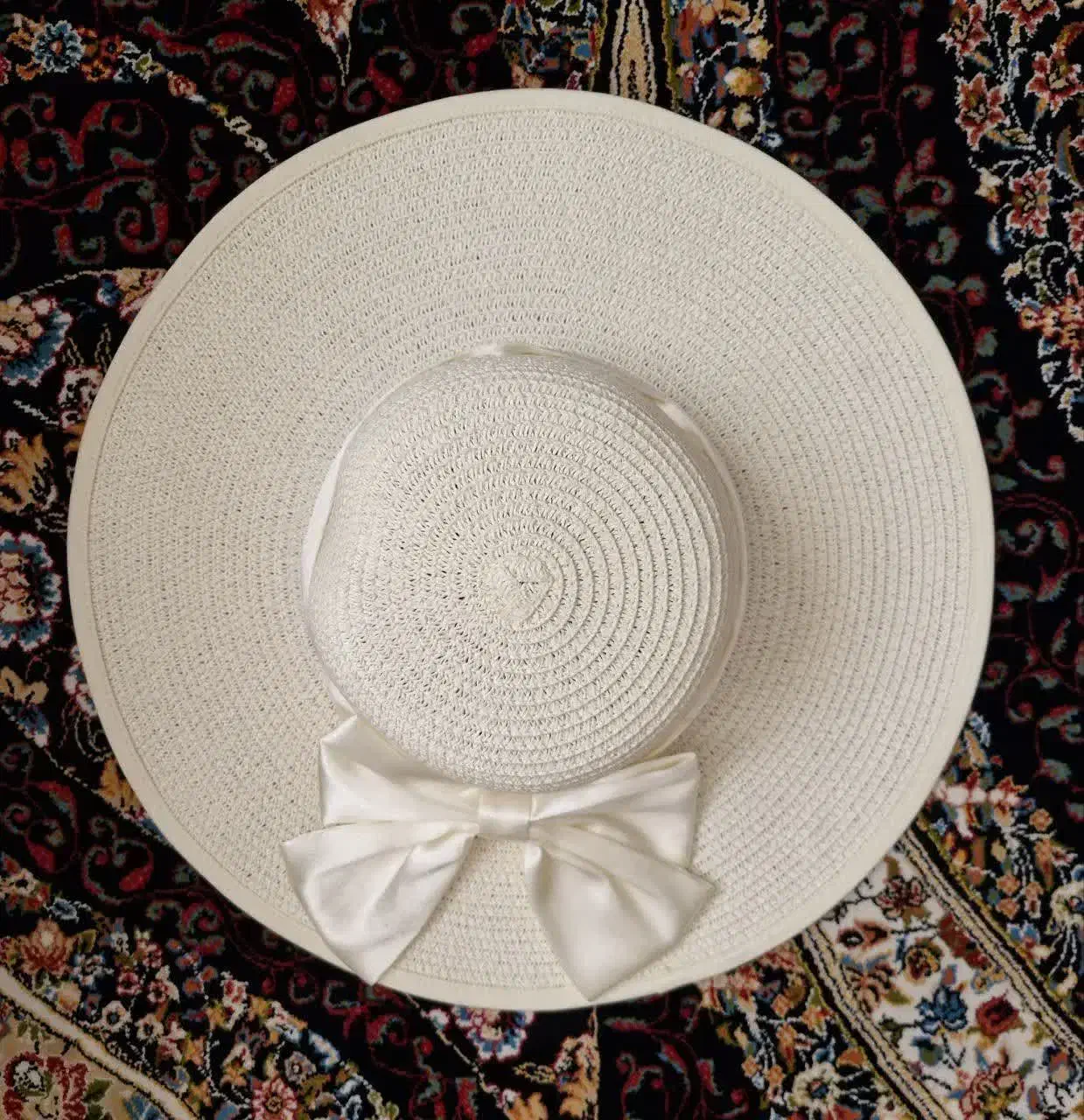 کلاه ساحلی|لباس|سمنان, |دیوار