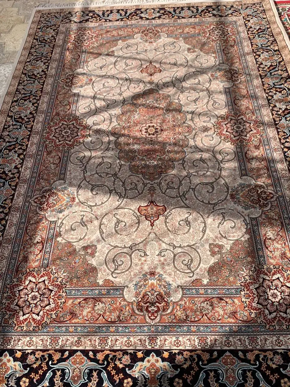 دو عدد فرش درحد نو|فرش|سنندج, |دیوار