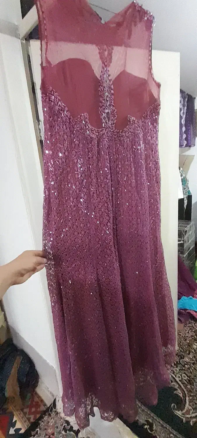 لباس مجلسی|لباس|کرج, ساماندهی|دیوار