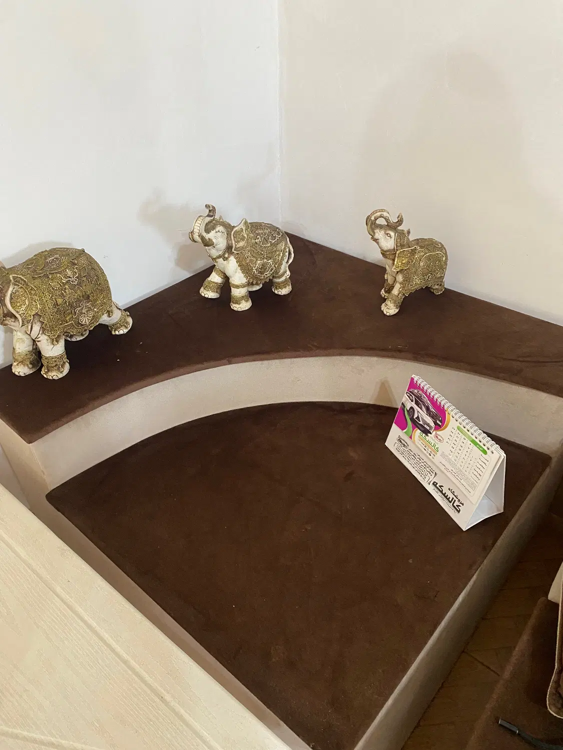مبل|مبلمان خانگی و میز عسلی|خمام, |دیوار