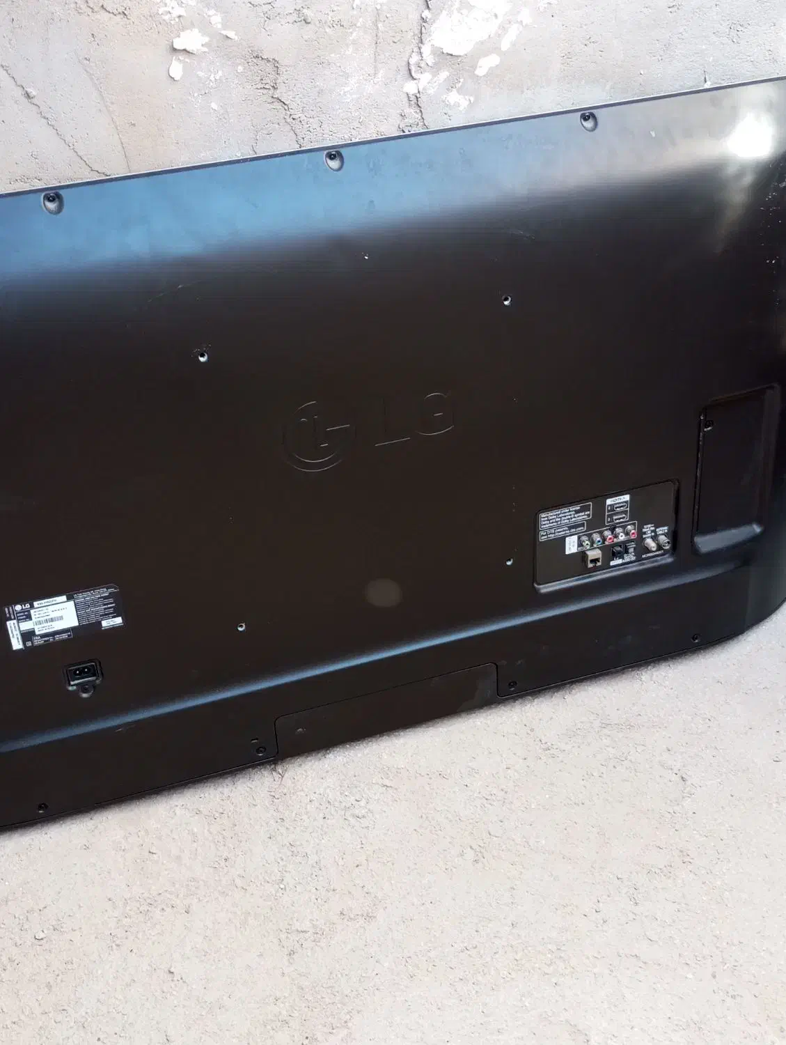 تلویزیون ال سی دی کوره اصلی 49اینج|تلویزیون و پروژکتور|هندیجان, |دیوار