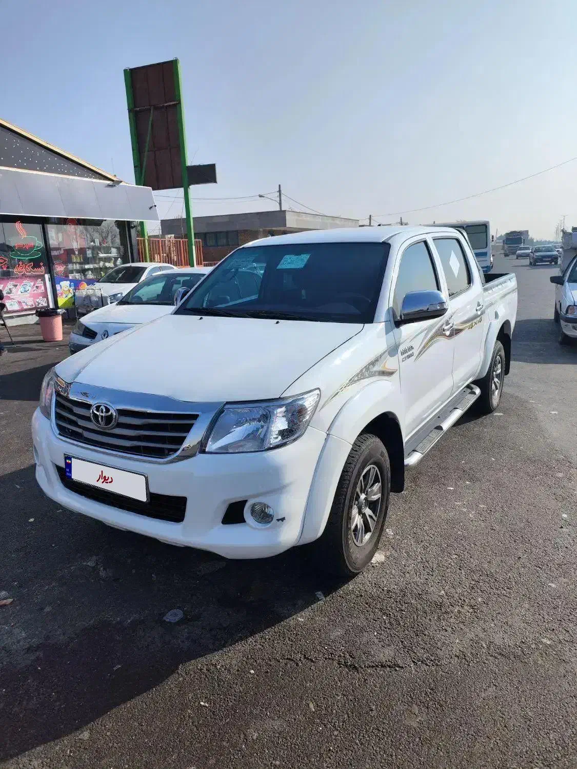 هایلوکس ۲۰۱۵|خودرو سواری و وانت|تبریز, |دیوار