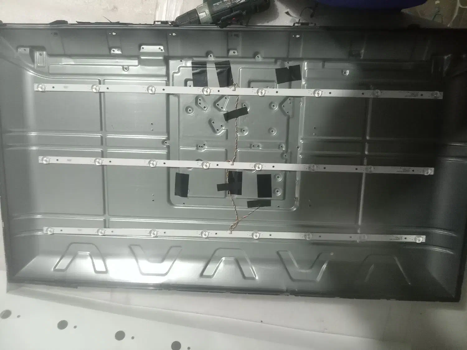 تعمیرات انواع تلوزیون ال ای دی|خدمات پیشه و مهارت|سلامی, |دیوار