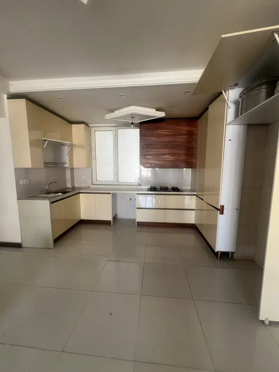 اسلامشهر - خیابان مطهری  ( تکواحدی)