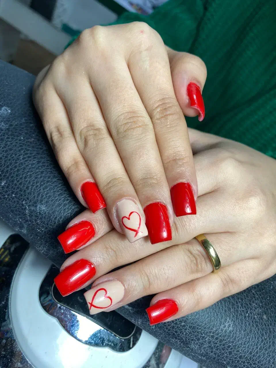 مدل ناخن|خدمات آرایشگری و زیبایی|رشت, معلم|دیوار