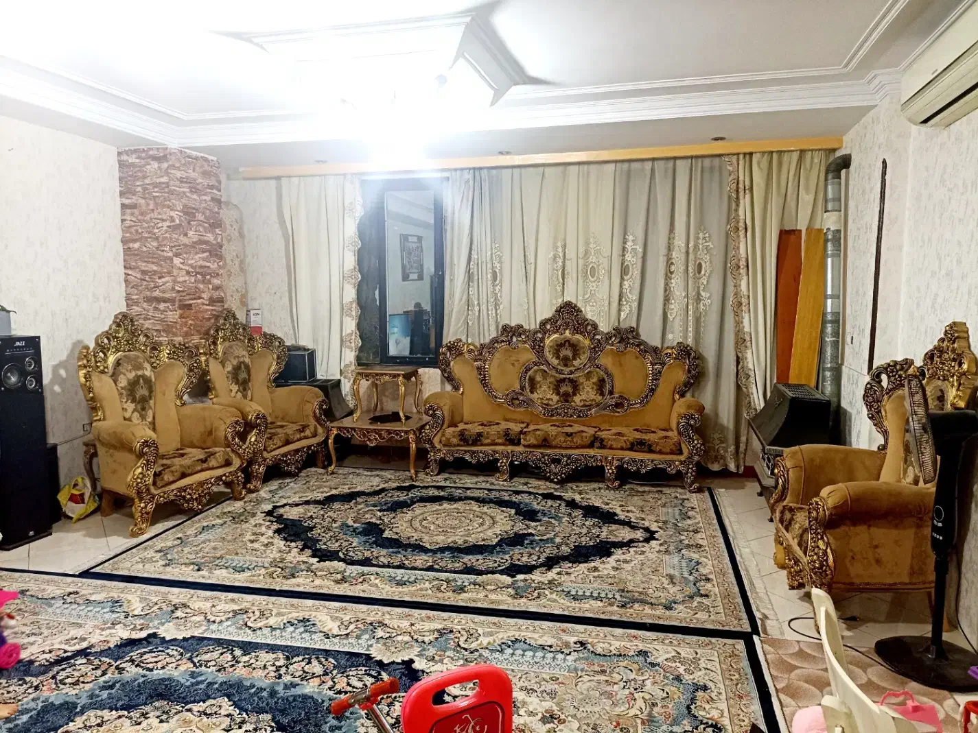 مبل 7 نفره سلطنتی|مبلمان خانگی و میز عسلی|محمدشهر, سیدآباد|دیوار