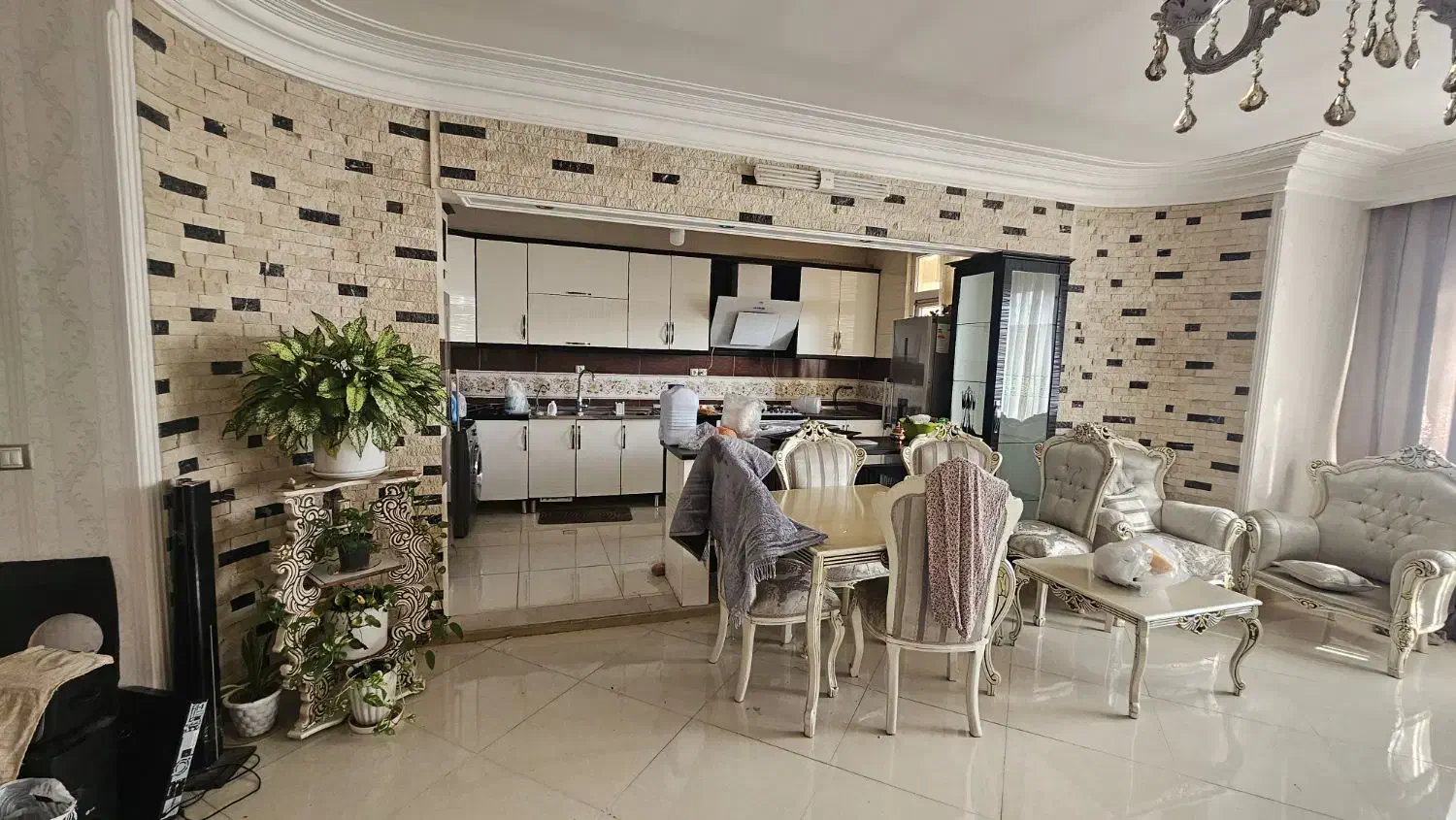 آپارتمان ۱۱۰ متری شیک بر هنرستان|اجارهٔ آپارتمان|قم, هنرستان|دیوار